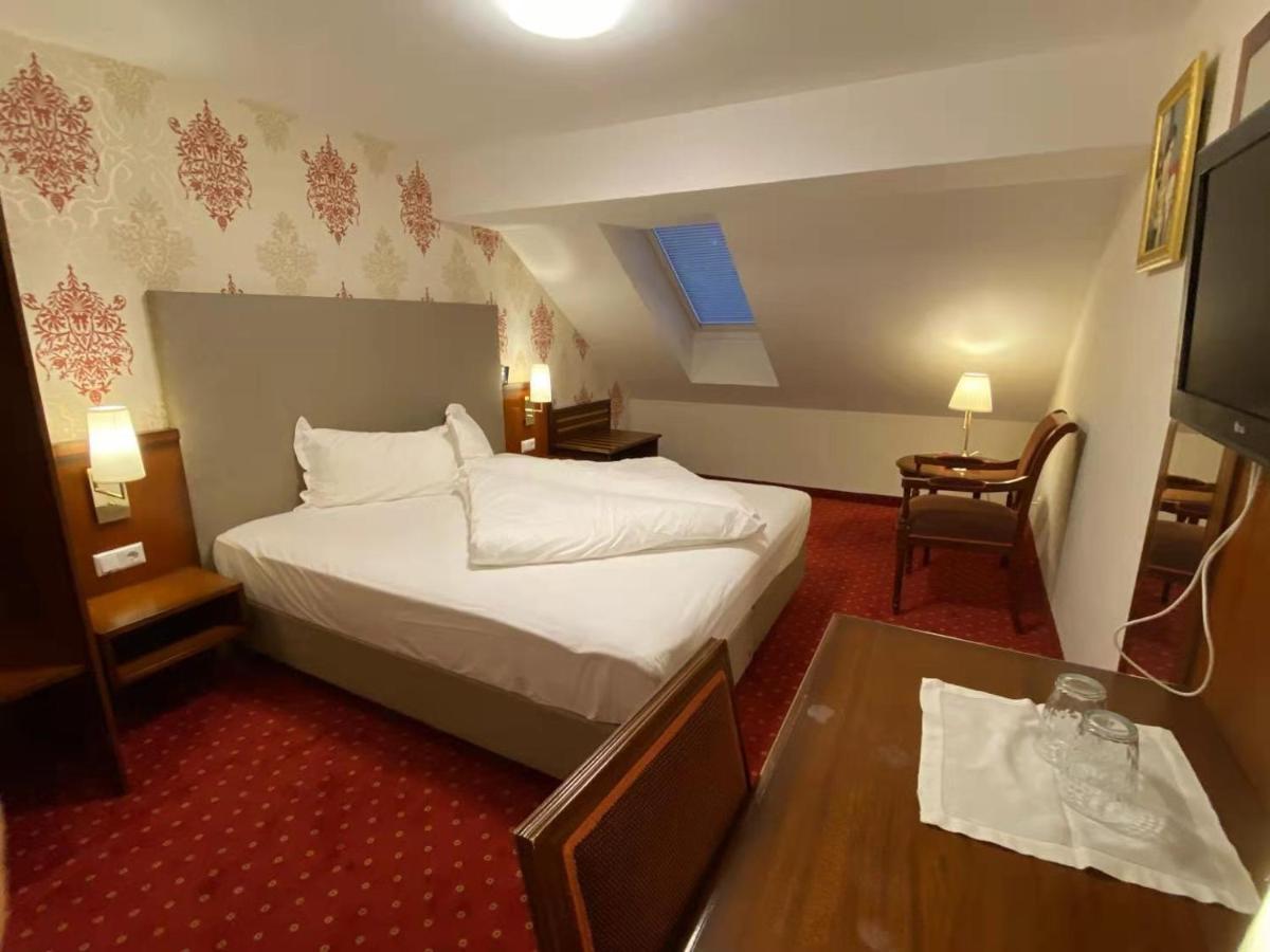Hotel Kaiser Franz Josef มิลชตัทท์ ภายนอก รูปภาพ