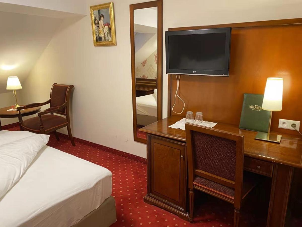 Hotel Kaiser Franz Josef มิลชตัทท์ ภายนอก รูปภาพ
