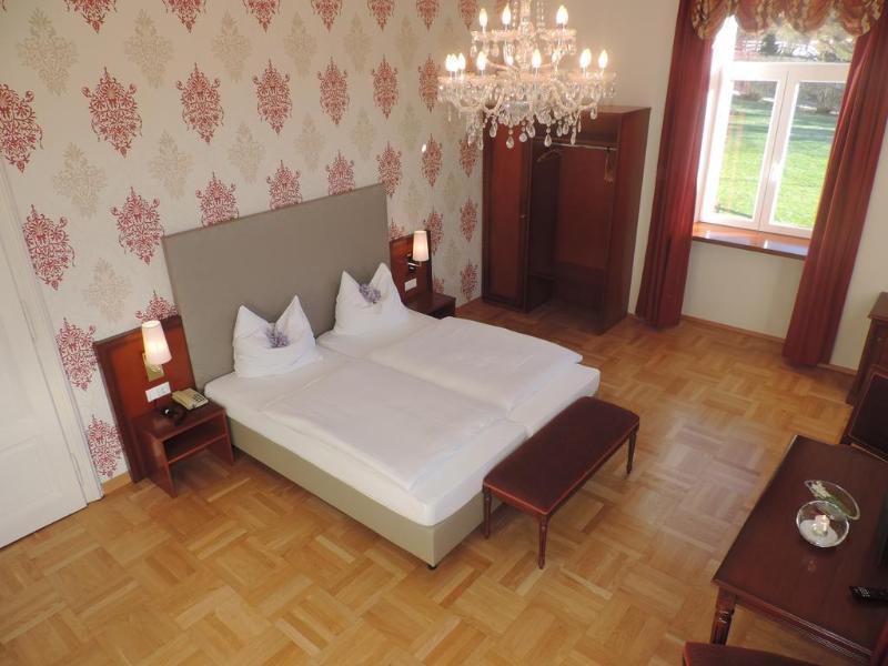 Hotel Kaiser Franz Josef มิลชตัทท์ ภายนอก รูปภาพ
